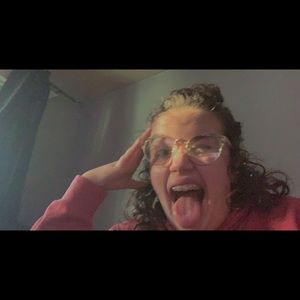 Meet your Posher, Bailey